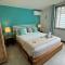 Blue Ocean Suites & Apartments