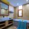 Lijiang half yard hotel