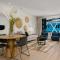 Luxury 16 on Bree Apartments