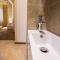 Chain Bridge Studio Apartment