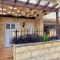 Modern 3 bedroom townhouse with patio