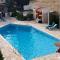 Modern 3 bedroom townhouse with patio