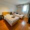 Modern 3 bedroom townhouse with patio