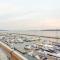 Riva - sea views- 180-Degree Panoramic Views from Balcony