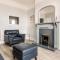 Swan Lake - Stunning Lakeside Apartment with Private Garden