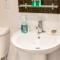 Sunnyside - Stylish Apartment Moments from Poole Quay