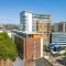 Sunnyside - Stylish Apartment Moments from Poole Quay