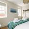 Lobster Cottage - Stones Throw from Vibrant Poole Quay