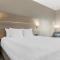 Best Western Plus Lake Elsinore Inn & Suites
