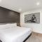 Luxury Micro-Resort, Theater, Sauna, Heated Pool