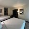 Howard Johnson Tropicana