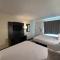 Howard Johnson Tropicana