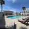 Howard Johnson Tropicana