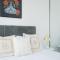 Bright 1B West Melbourne apt w free parking#MV24