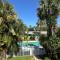 White Horse Motel