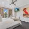 Blair Street - Luxury Home with Pool and Theatre