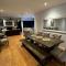 Lake Breeze - lakeside, bushland escape, with plunge pool