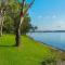 Lake Breeze - lakeside, bushland escape, with plunge pool