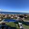 A peaceful apartment with sea views