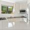 Zaria Sun Cottage