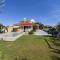 Villa Mit Garten Und Pool Für Die Ganze Familie