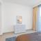 Escape24 2BR Canal Front Residence Near Al Wasl Safa Park with Skyline and Canal view Dubai
