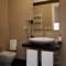 Suite 70 Luxury Collection