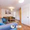 3 Bedroom House By B and R Serviced Accommodation Amesbury With Wifi & Free Parking