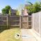 3 Bedroom House By B and R Serviced Accommodation Amesbury With Wifi & Free Parking