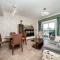 Chic and Spacious 1-Bedroom in Prime Location in JVT