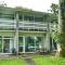Special 2 Bedroom Home in White Cross