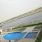 Yas Canal 1 Luxury Apartment by the Canal Near F1