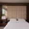 Hyatt Regency Paris Etoile