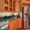 Emerald Escape 50 Acres w/Hot Tub, Game Room