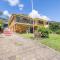 139 Government Rd - Pet Friendly, Air Con, WiFi, Water views