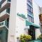Waikiki Beachside Hostel