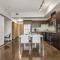 The Chic Downtown Residence | Luxe + Free Parking
