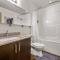 The Chic Downtown Residence | Luxe + Free Parking