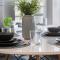 Downtown Chic Retreat | Elegant + Free Parking
