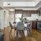 Downtown Chic Retreat | Elegant + Free Parking