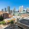 Downtown Chic Retreat | Elegant + Free Parking