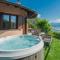 Villa Castello with jacuzzi & priceless view by Rent All Como