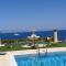 Luxury Beachfront Villa with a Pool