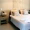 Pantheon Apartments & Studios