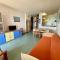 Seaview flat just 70m from the sea