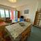 Seaview flat just 70m from the sea