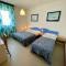 Seaview flat just 70m from the sea