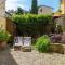 Nadias Lovely Home - WITH PRIVATE GARDEN AND JACUZZI