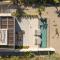 Dyo Beach Suites