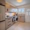 Moderne Designer-Maisonette 2 Schlafzimmer eigene Terrasse mit Grilltisch und Fitnessbereich